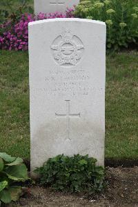 Hanover War Cemetery - Thomson, Richard Keith