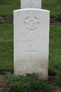 Hanover War Cemetery - Tuck, Albert Thomas