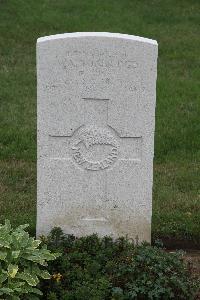 Hanover War Cemetery - Tunbridge, Victor Arthur