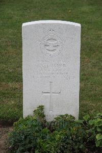 Hanover War Cemetery - Turner, John Alfred