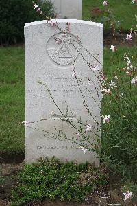 Hanover War Cemetery - Turner, Joseph James