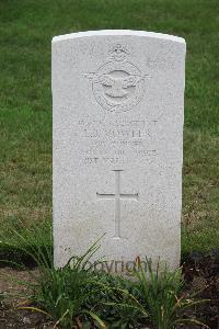 Hanover War Cemetery - Vowler, Leonard Jack