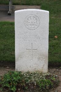 Hanover War Cemetery - Wait, P G O