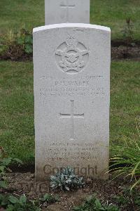 Hanover War Cemetery - Wales, Peter Henry