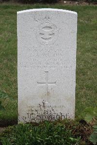 Hanover War Cemetery - Walton, Geoffrey Alan