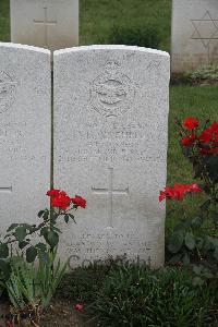 Hanover War Cemetery - Weighell, Norman Edwin