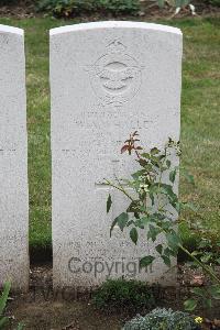 Hanover War Cemetery - Whalley, William Arthur