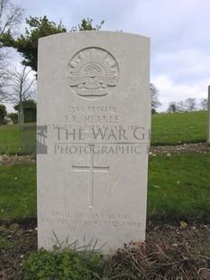 Brighton City Cemetery (Bear Road) - HEARLE, EDWARD ROBERT