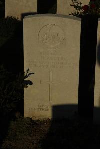 Caterpillar Valley Cemetery Longueval - Anstey, J D