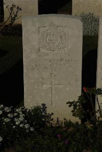 Caterpillar Valley Cemetery Longueval - Attewell, W C