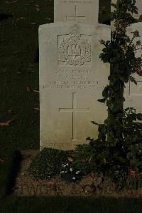 Caterpillar Valley Cemetery Longueval - Bell, C A