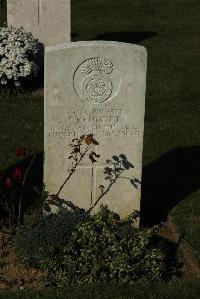 Caterpillar Valley Cemetery Longueval - Bennett, C