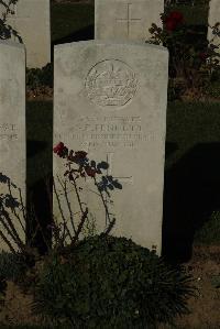 Caterpillar Valley Cemetery Longueval - Bennett, G E