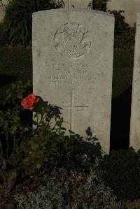 Caterpillar Valley Cemetery Longueval - Bevan, D