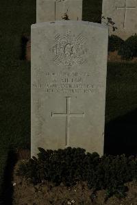 Caterpillar Valley Cemetery Longueval - Bilton, R