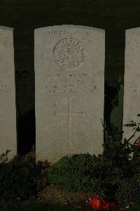 Caterpillar Valley Cemetery Longueval - Bostock, Charles