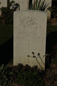 Caterpillar Valley Cemetery Longueval - Bowles, S