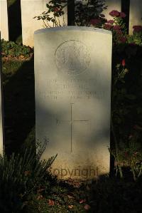 Caterpillar Valley Cemetery Longueval - Brodie, R