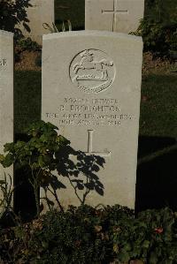 Caterpillar Valley Cemetery Longueval - Broughton, R