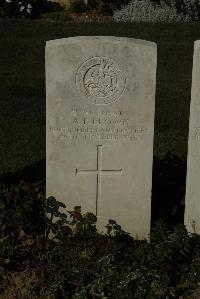 Caterpillar Valley Cemetery Longueval - Brown, A R