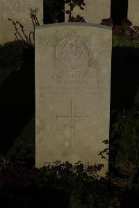 Caterpillar Valley Cemetery Longueval - Brown, J