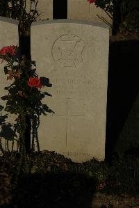 Caterpillar Valley Cemetery Longueval - Brown, R O F