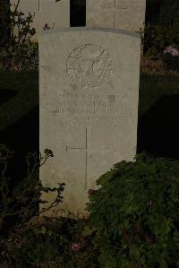 Caterpillar Valley Cemetery Longueval - Calder, J W