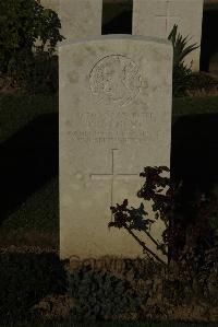 Caterpillar Valley Cemetery Longueval - Clement, B