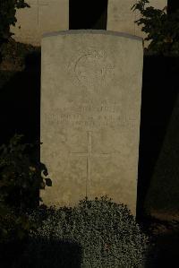 Caterpillar Valley Cemetery Longueval - Cockburn, Robert