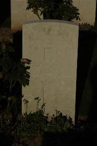 Caterpillar Valley Cemetery Longueval - Collins, S