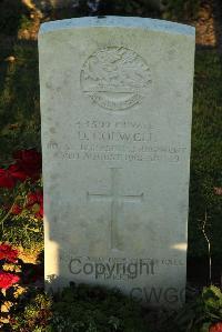 Caterpillar Valley Cemetery Longueval - Colwell, D