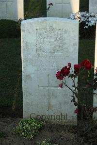 Caterpillar Valley Cemetery Longueval - Cook, A