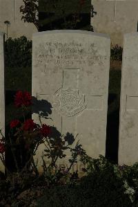 Caterpillar Valley Cemetery Longueval - Corris, H D