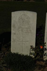 Caterpillar Valley Cemetery Longueval - Couper, Alexander Thomas