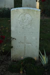 Caterpillar Valley Cemetery Longueval - Cox, C