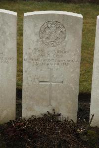 Caterpillar Valley Cemetery Longueval - Cox, T D