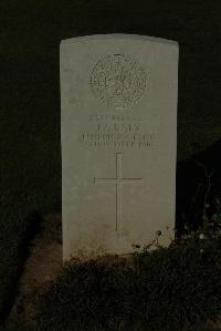 Caterpillar Valley Cemetery Longueval - Daly, J A