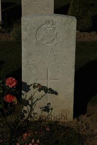 Caterpillar Valley Cemetery Longueval - Davey, Harry