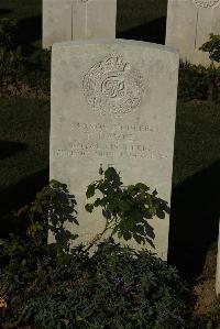 Caterpillar Valley Cemetery Longueval - Davies, T