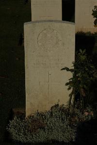 Caterpillar Valley Cemetery Longueval - Dawes, George Hugh