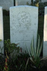 Caterpillar Valley Cemetery Longueval - Doolan, J