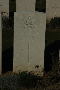 Caterpillar Valley Cemetery Longueval - Duke, J