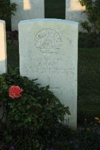 Caterpillar Valley Cemetery Longueval - Ede, Cyril Francis