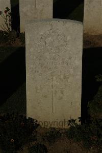 Caterpillar Valley Cemetery Longueval - Edgecombe, A V