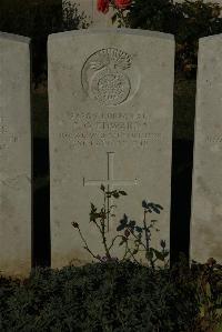 Caterpillar Valley Cemetery Longueval - Edwards, R O