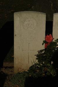 Caterpillar Valley Cemetery Longueval - Ellis, F