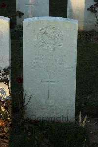 Caterpillar Valley Cemetery Longueval - Forde, John