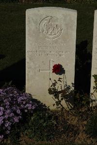 Caterpillar Valley Cemetery Longueval - Francis, H