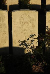 Caterpillar Valley Cemetery Longueval - Gannaway, W