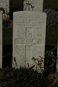 Caterpillar Valley Cemetery Longueval - Gaunt, Edgar